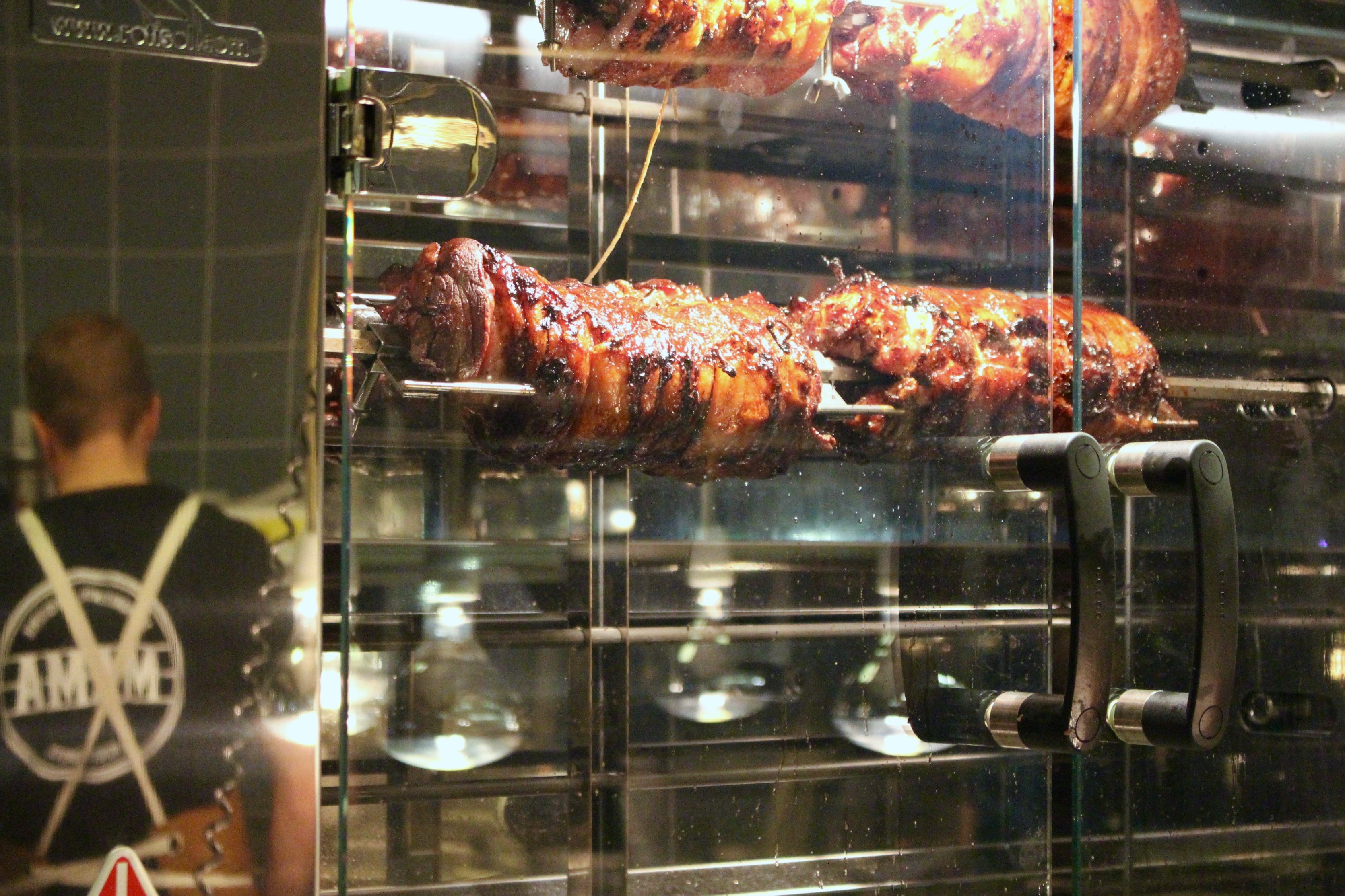 Teatern Skanstull Mama Market rotisserie