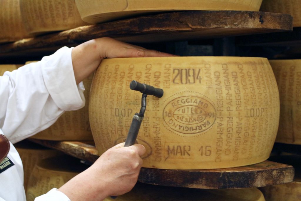 Parmigiano Reggiano tillverkning