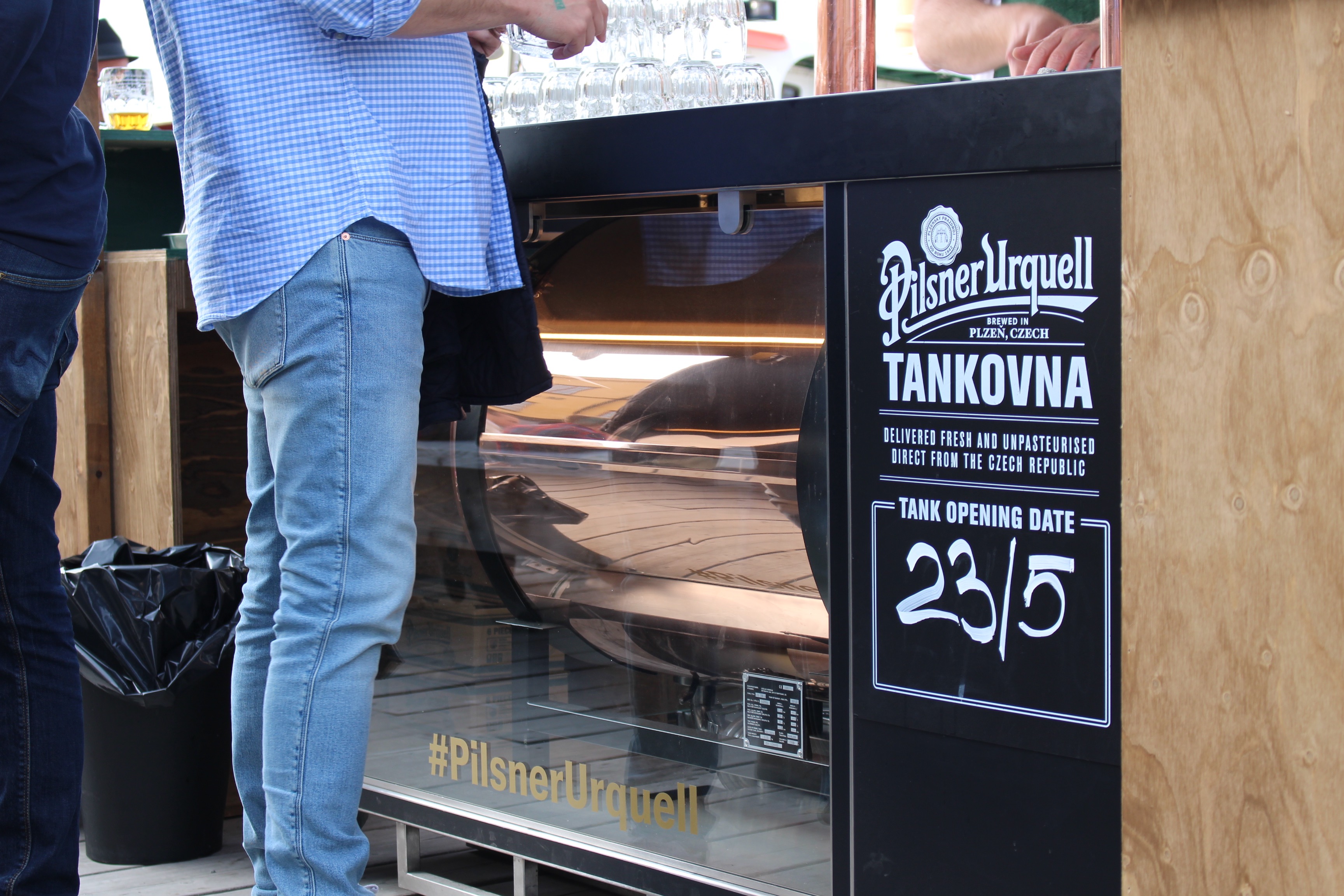 Pilsner Urquells Tankovna - färsk pilsner på turné i Sverige